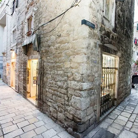 Apartment Priska1700 Split