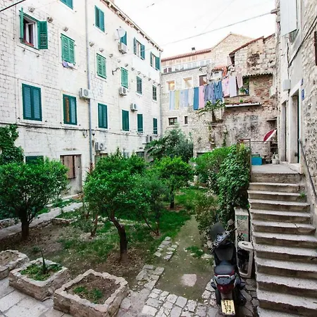 Priska1700 Apartment *