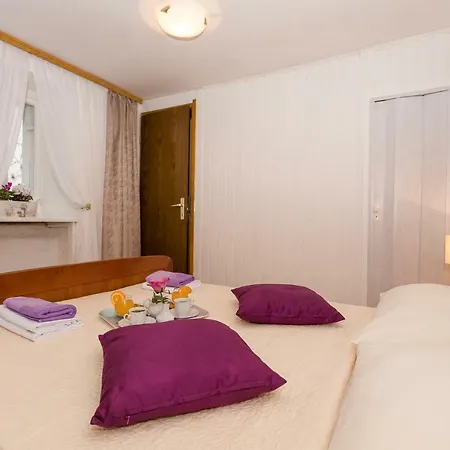 Priska1700 Apartment *